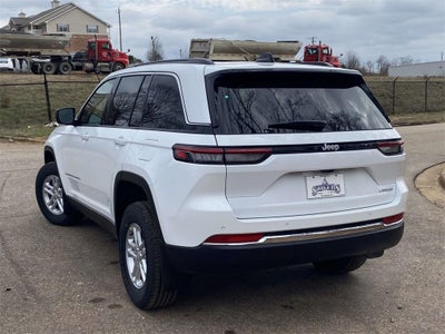 2025 Jeep Grand Cherokee GRAND CHEROKEE LAREDO 4X2