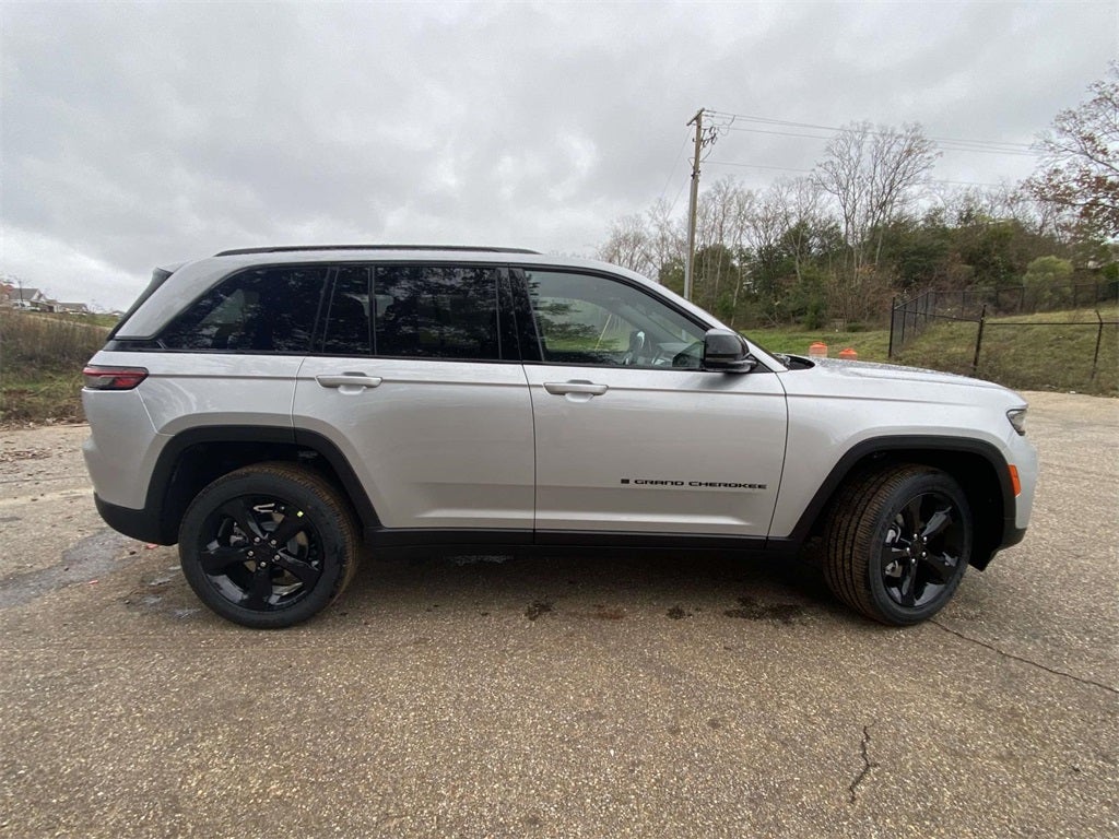 2025 Jeep Grand Cherokee GRAND CHEROKEE ALTITUDE X 4X2