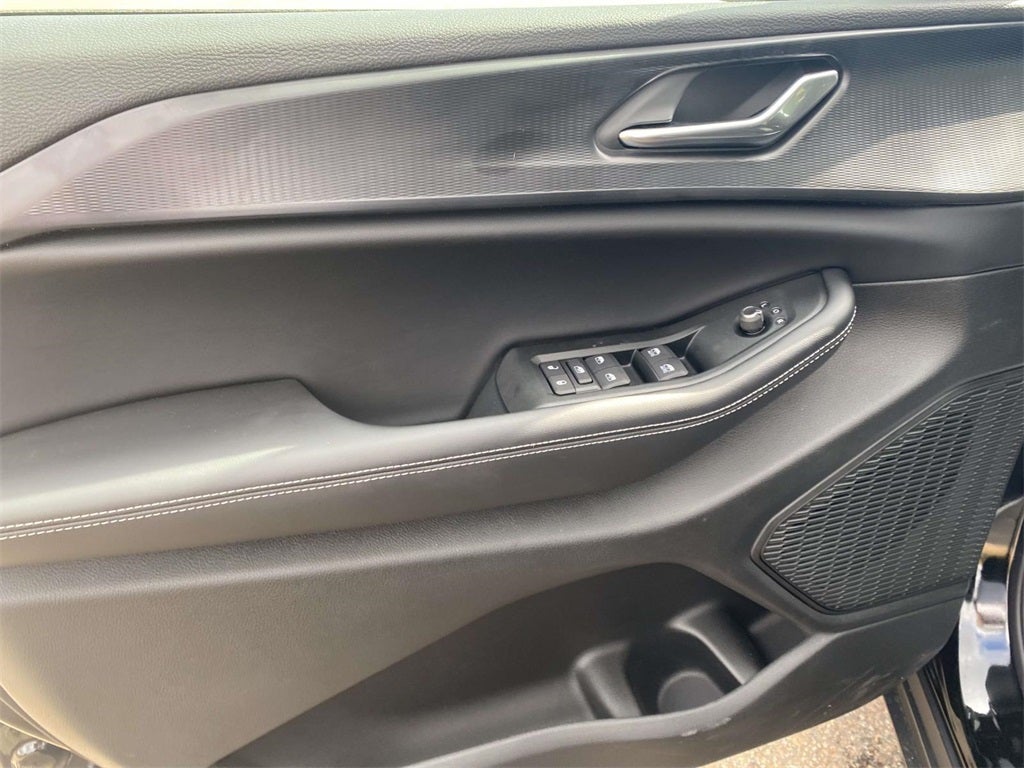 2025 Jeep Grand Cherokee GRAND CHEROKEE LAREDO 4X2