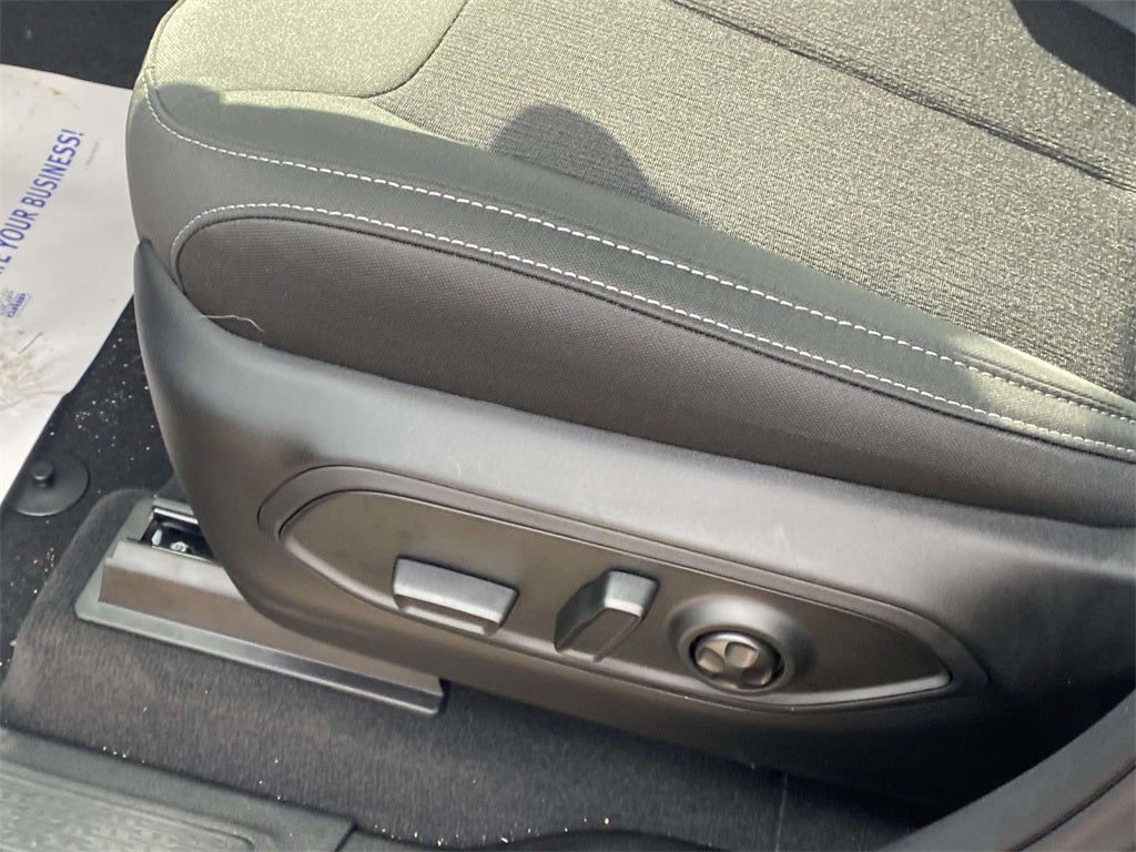 2025 Jeep Grand Cherokee GRAND CHEROKEE LAREDO 4X2