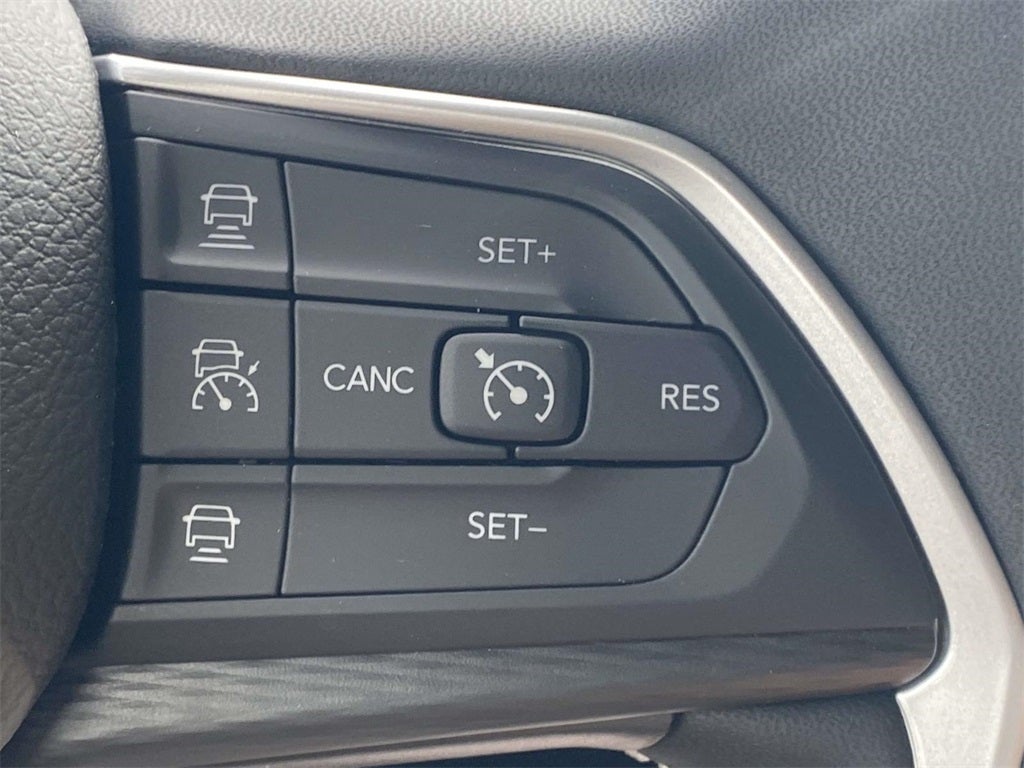 2025 Jeep Grand Cherokee GRAND CHEROKEE LAREDO 4X2