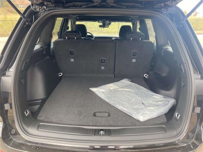 2025 Jeep Grand Cherokee GRAND CHEROKEE LAREDO 4X2