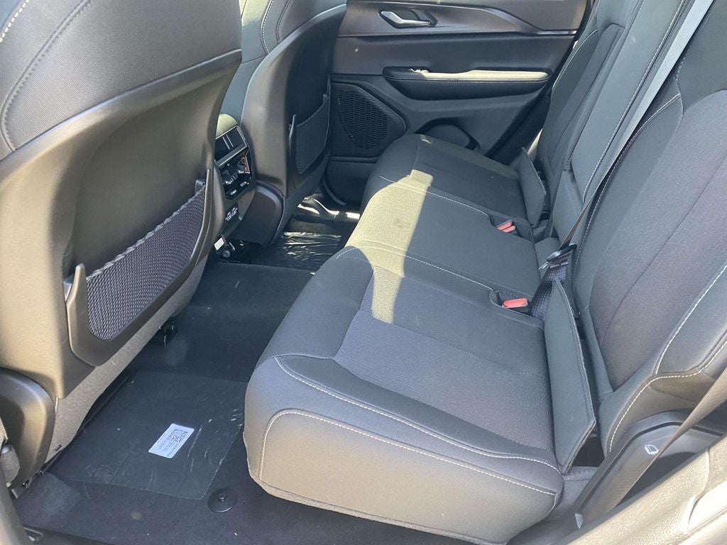 2026 Jeep Grand Cherokee GRAND CHEROKEE LAREDO X 4X2