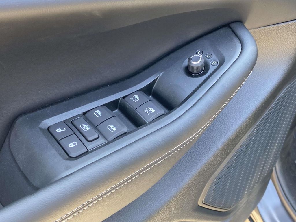 2026 Jeep Grand Cherokee GRAND CHEROKEE LAREDO X 4X2