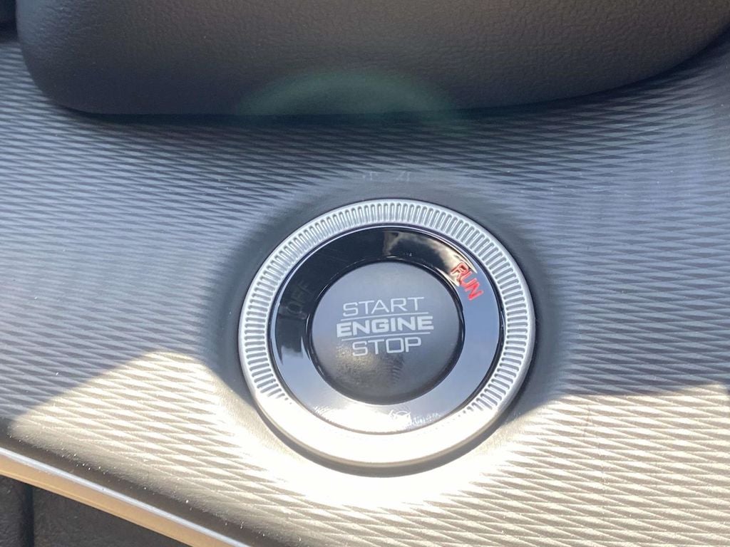 2026 Jeep Grand Cherokee GRAND CHEROKEE LAREDO X 4X2