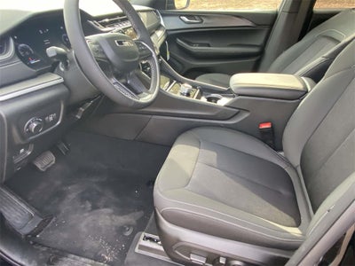 2025 Jeep Grand Cherokee GRAND CHEROKEE LAREDO 4X2