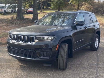 2025 Jeep Grand Cherokee GRAND CHEROKEE LAREDO 4X2