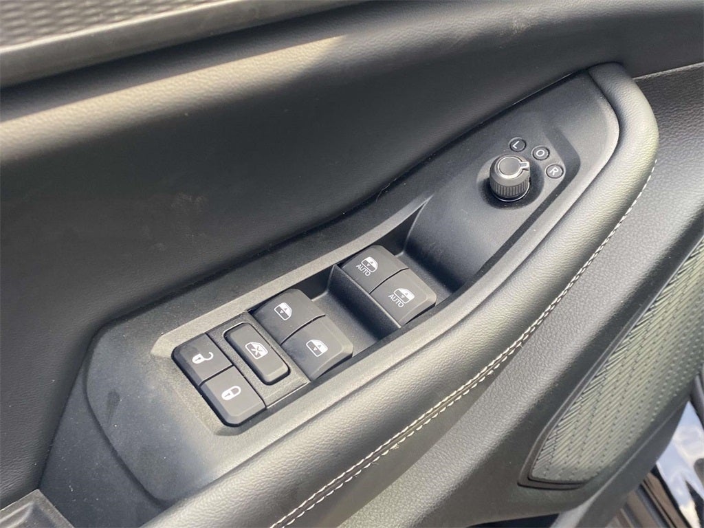 2025 Jeep Grand Cherokee GRAND CHEROKEE LAREDO 4X2