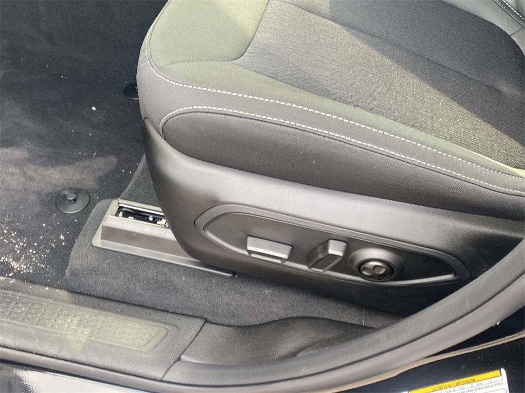 2025 Jeep Grand Cherokee GRAND CHEROKEE LAREDO 4X2