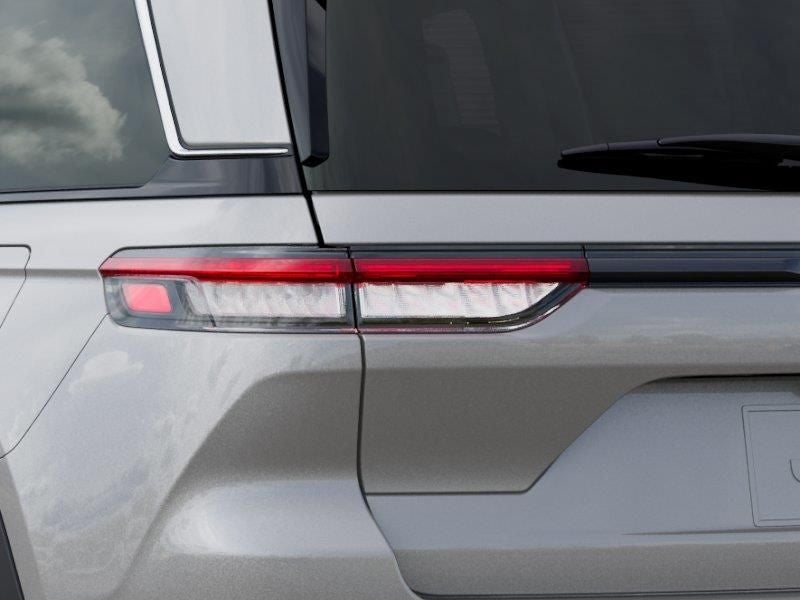 2026 Jeep Grand Cherokee GRAND CHEROKEE LAREDO X 4X2