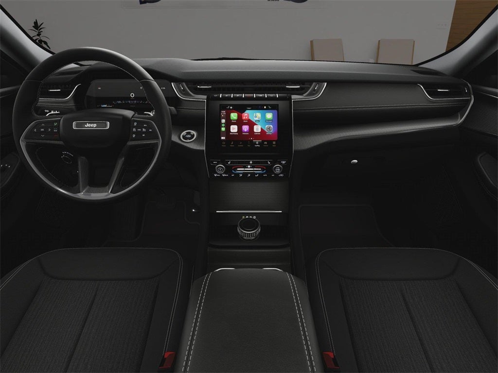 2025 Jeep Grand Cherokee GRAND CHEROKEE LAREDO 4X2