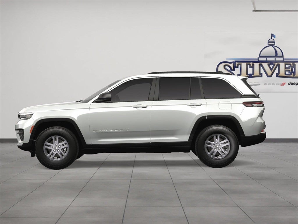 2025 Jeep Grand Cherokee GRAND CHEROKEE LAREDO 4X2