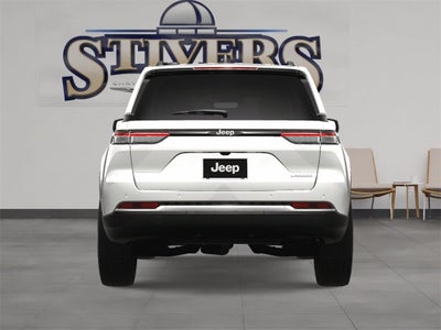 2025 Jeep Grand Cherokee GRAND CHEROKEE LAREDO 4X2