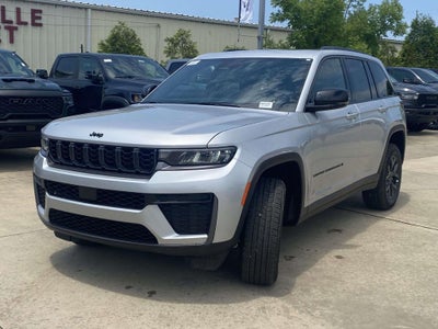 2026 Jeep Grand Cherokee GRAND CHEROKEE LAREDO ALTITUDE 4X2