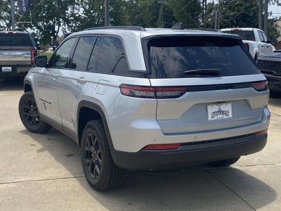 2026 Jeep Grand Cherokee GRAND CHEROKEE LAREDO ALTITUDE 4X2