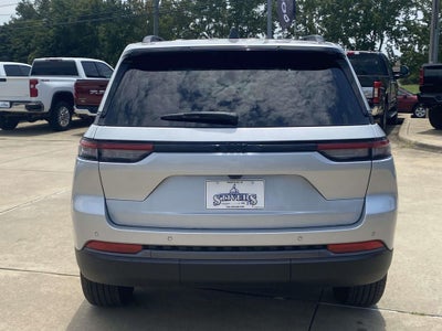 2026 Jeep Grand Cherokee GRAND CHEROKEE LAREDO ALTITUDE 4X2