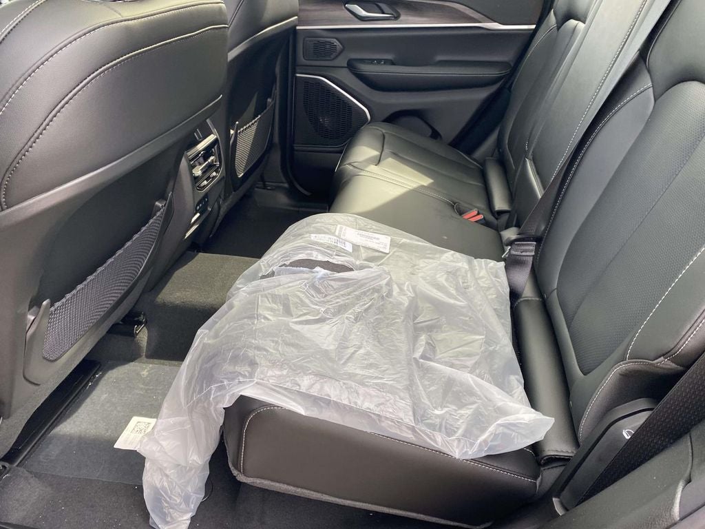 2026 Jeep Grand Cherokee GRAND CHEROKEE LIMITED 4X2