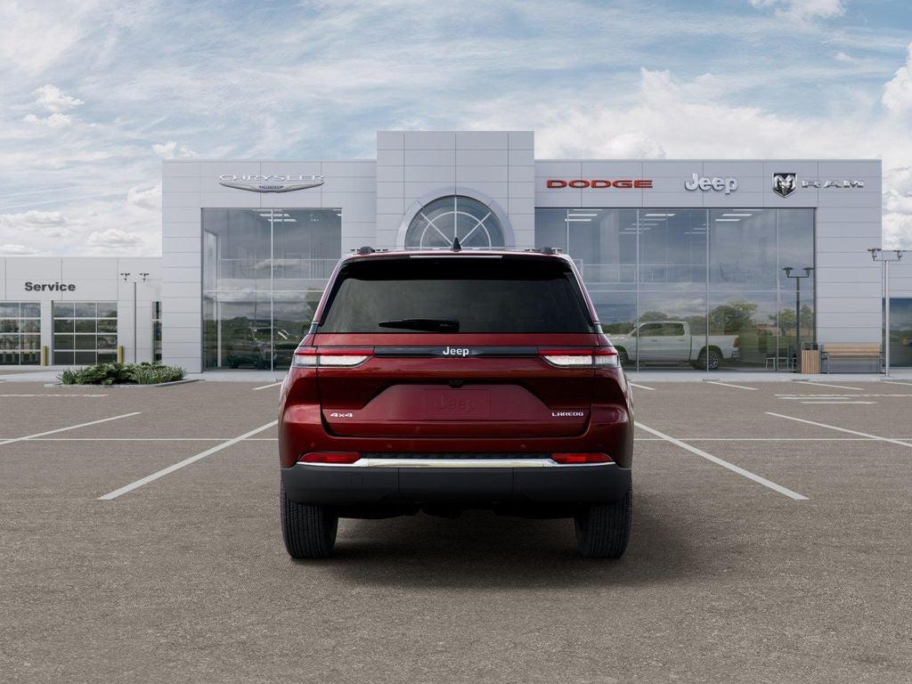 2025 Jeep Grand Cherokee GRAND CHEROKEE LAREDO X 4X4