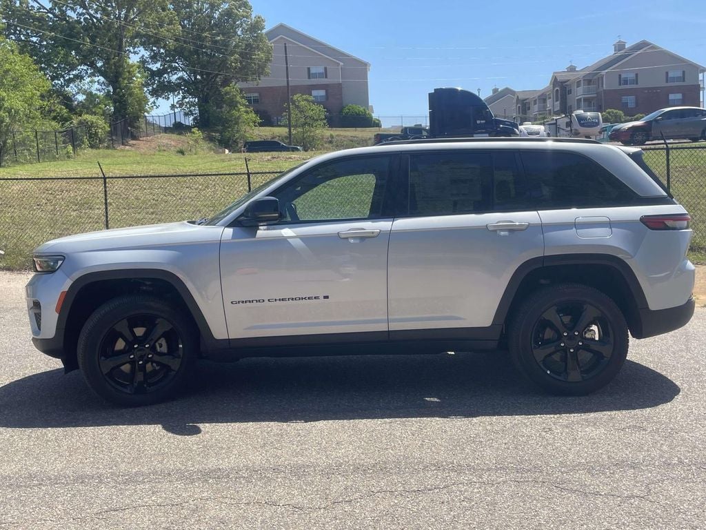 2025 Jeep Grand Cherokee GRAND CHEROKEE ALTITUDE X 4X4
