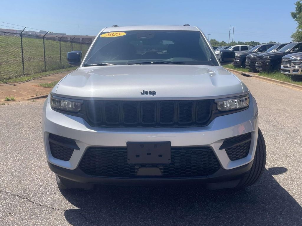 2025 Jeep Grand Cherokee GRAND CHEROKEE ALTITUDE X 4X4