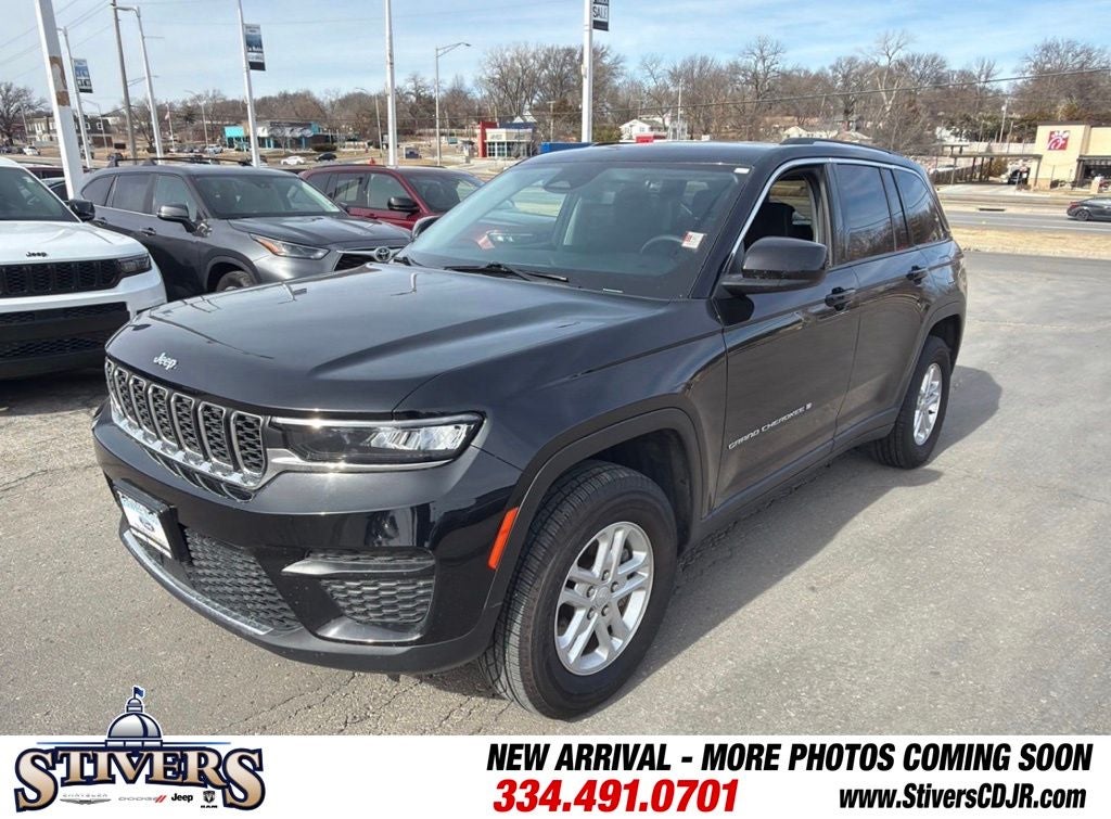 2023 Jeep Grand Cherokee Laredo 4x4