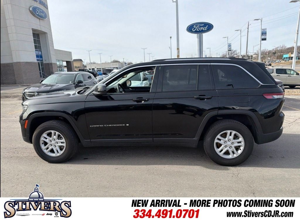 2023 Jeep Grand Cherokee Laredo 4x4