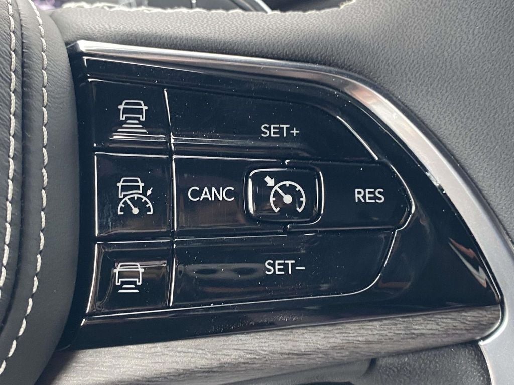 2025 Jeep Grand Cherokee GRAND CHEROKEE OVERLAND 4X4