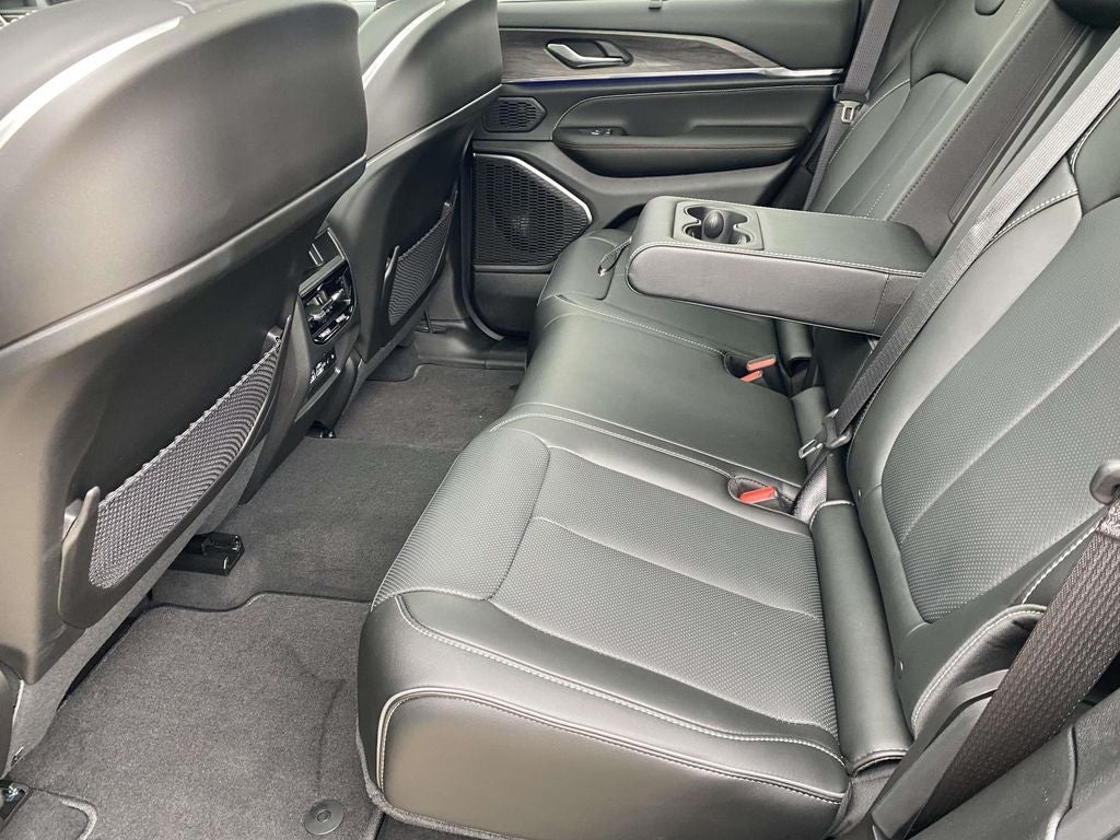 2025 Jeep Grand Cherokee GRAND CHEROKEE OVERLAND 4X4