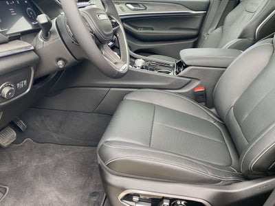 2025 Jeep Grand Cherokee GRAND CHEROKEE OVERLAND 4X4