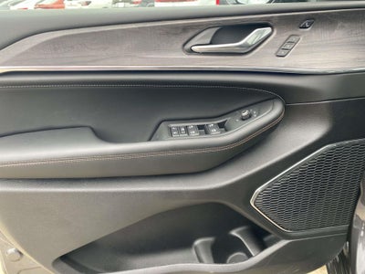 2025 Jeep Grand Cherokee GRAND CHEROKEE OVERLAND 4X4