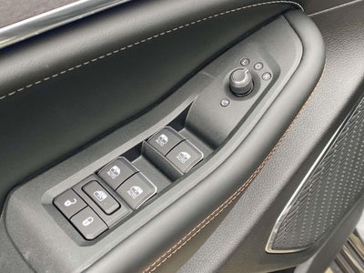 2025 Jeep Grand Cherokee GRAND CHEROKEE OVERLAND 4X4