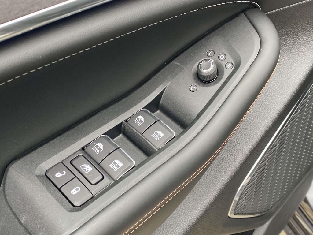 2025 Jeep Grand Cherokee GRAND CHEROKEE OVERLAND 4X4