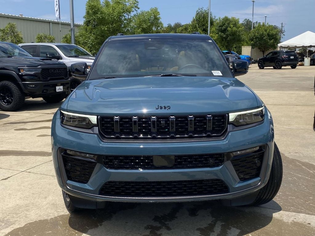2026 Jeep Grand Cherokee GRAND CHEROKEE SUMMIT 4X4