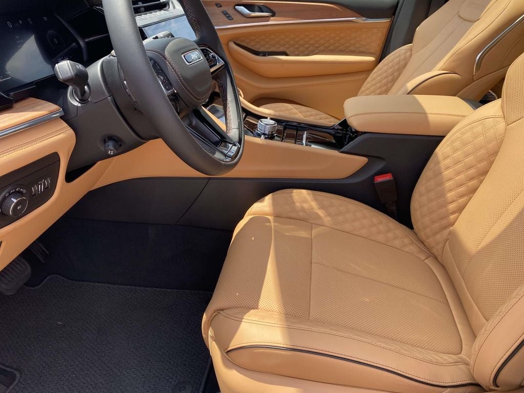 2026 Jeep Grand Cherokee GRAND CHEROKEE SUMMIT 4X4