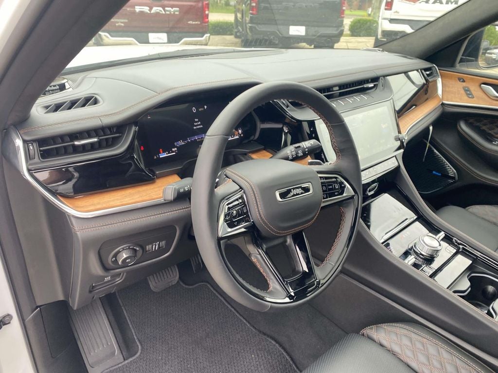 2026 Jeep Grand Cherokee GRAND CHEROKEE SUMMIT 4X4