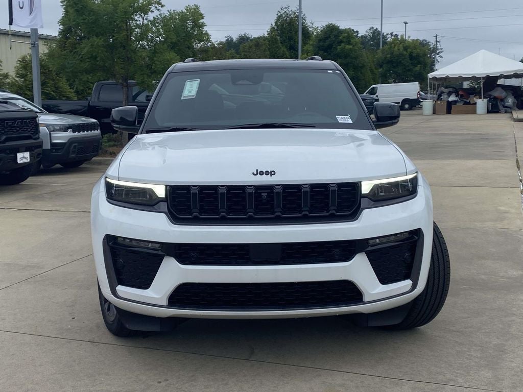 2026 Jeep Grand Cherokee GRAND CHEROKEE SUMMIT 4X4