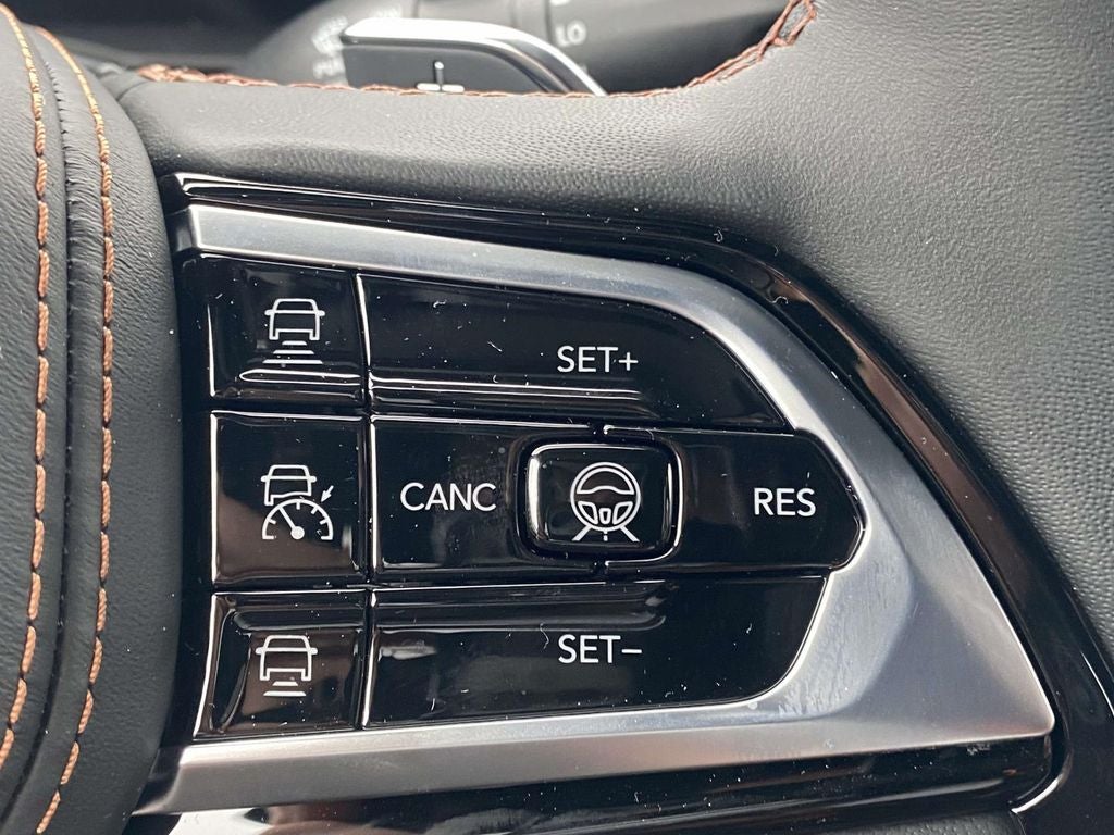 2026 Jeep Grand Cherokee GRAND CHEROKEE SUMMIT 4X4