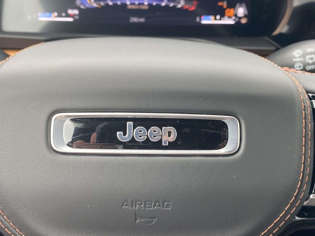 2026 Jeep Grand Cherokee GRAND CHEROKEE SUMMIT 4X4