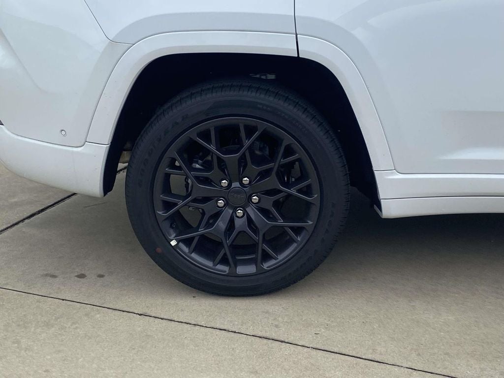 2026 Jeep Grand Cherokee GRAND CHEROKEE SUMMIT 4X4