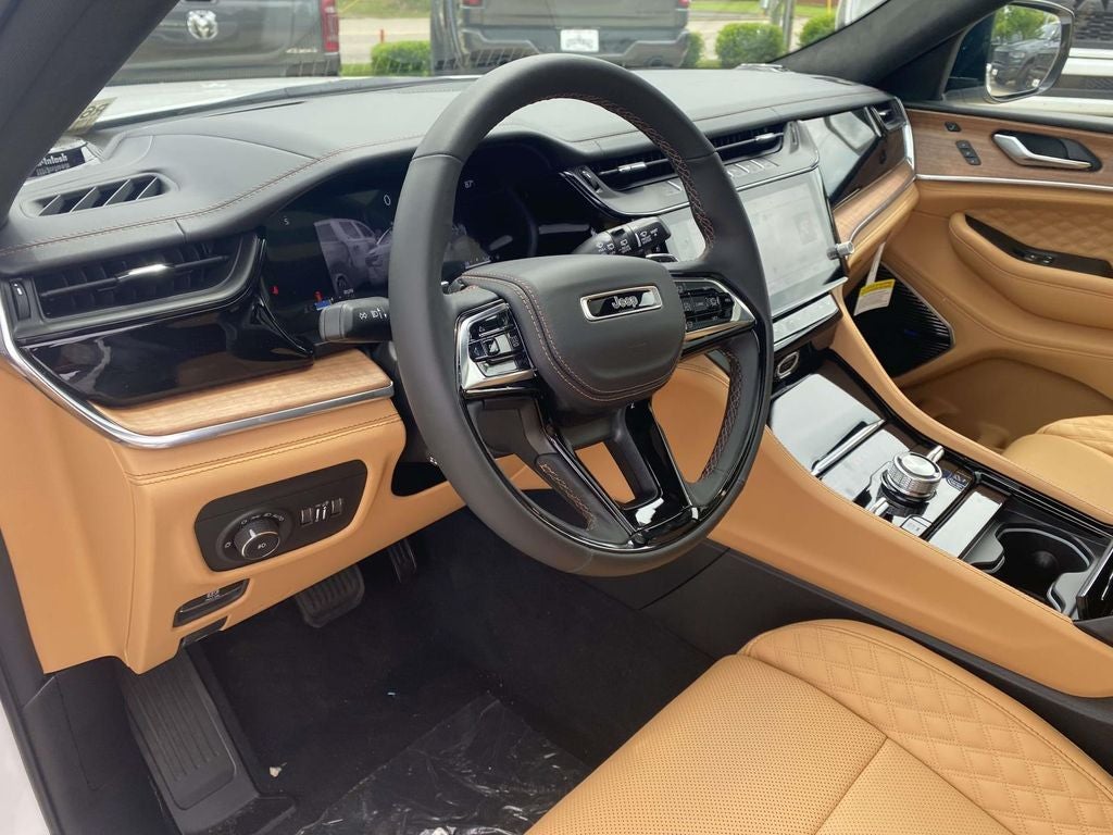 2026 Jeep Grand Cherokee GRAND CHEROKEE SUMMIT 4X4