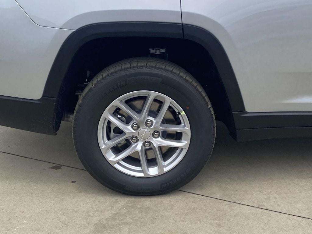 2026 Jeep Grand Cherokee GRAND CHEROKEE L LAREDO X 4X2