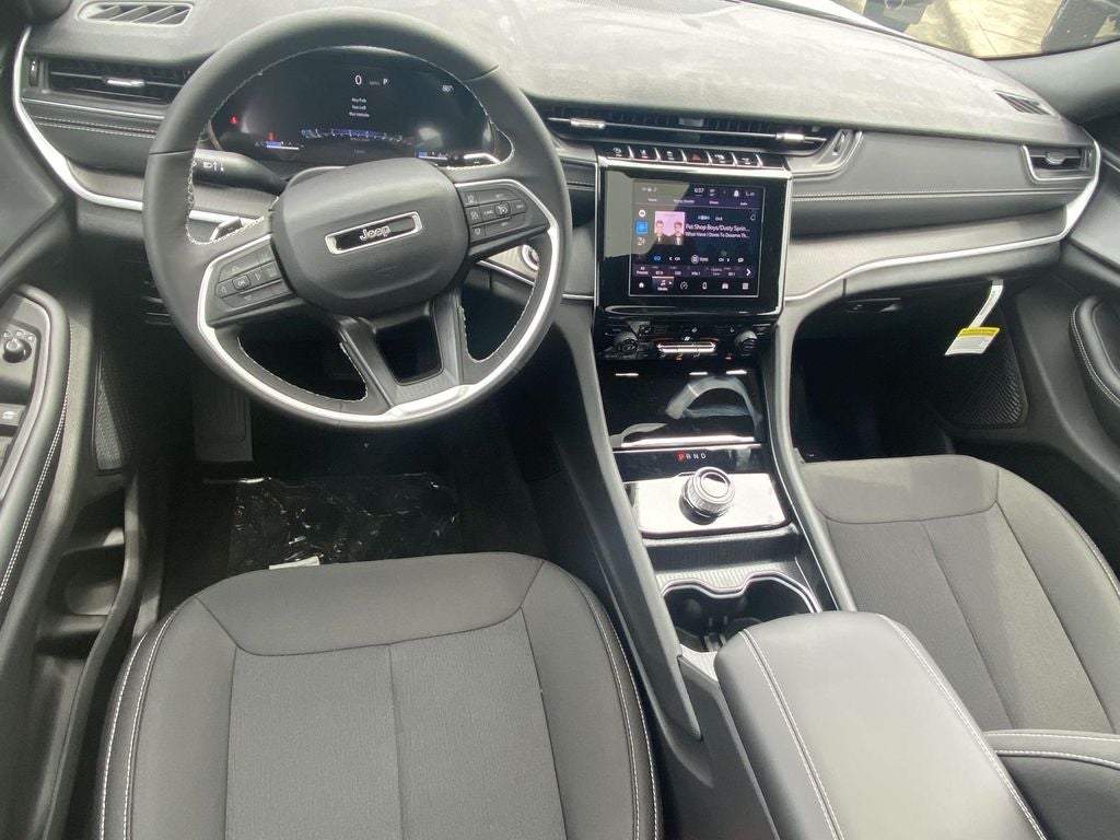 2026 Jeep Grand Cherokee GRAND CHEROKEE L LAREDO X 4X2