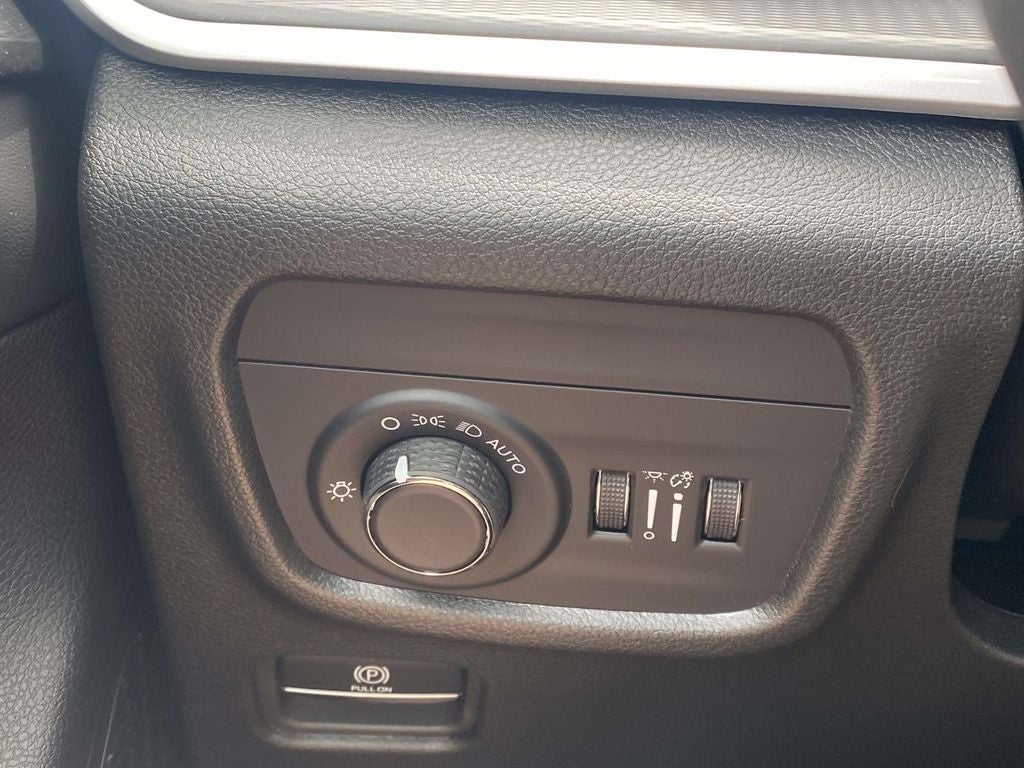 2026 Jeep Grand Cherokee GRAND CHEROKEE L LAREDO X 4X2