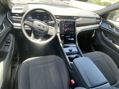 2026 Jeep Grand Cherokee GRAND CHEROKEE L LAREDO 4X2