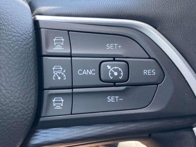 2026 Jeep Grand Cherokee GRAND CHEROKEE L LAREDO 4X2