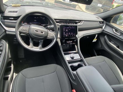 2026 Jeep Grand Cherokee GRAND CHEROKEE L LAREDO 4X2