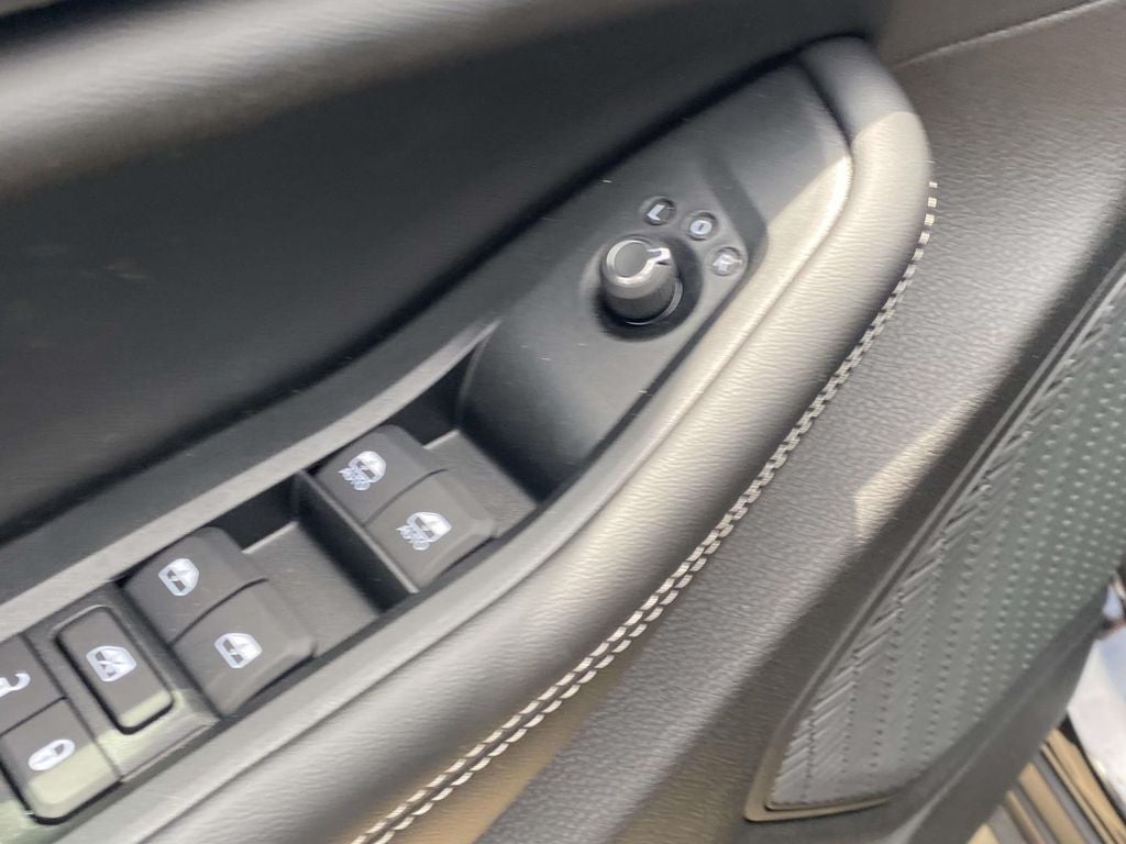 2026 Jeep Grand Cherokee GRAND CHEROKEE L LAREDO 4X2