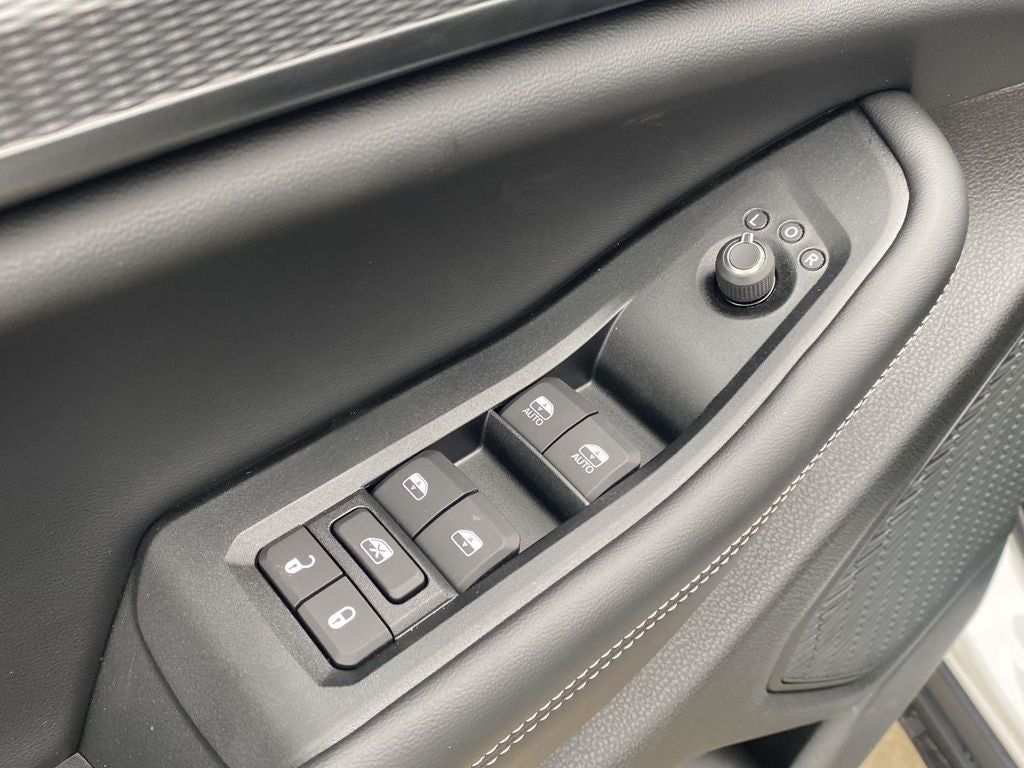 2026 Jeep Grand Cherokee GRAND CHEROKEE L LAREDO X 4X2