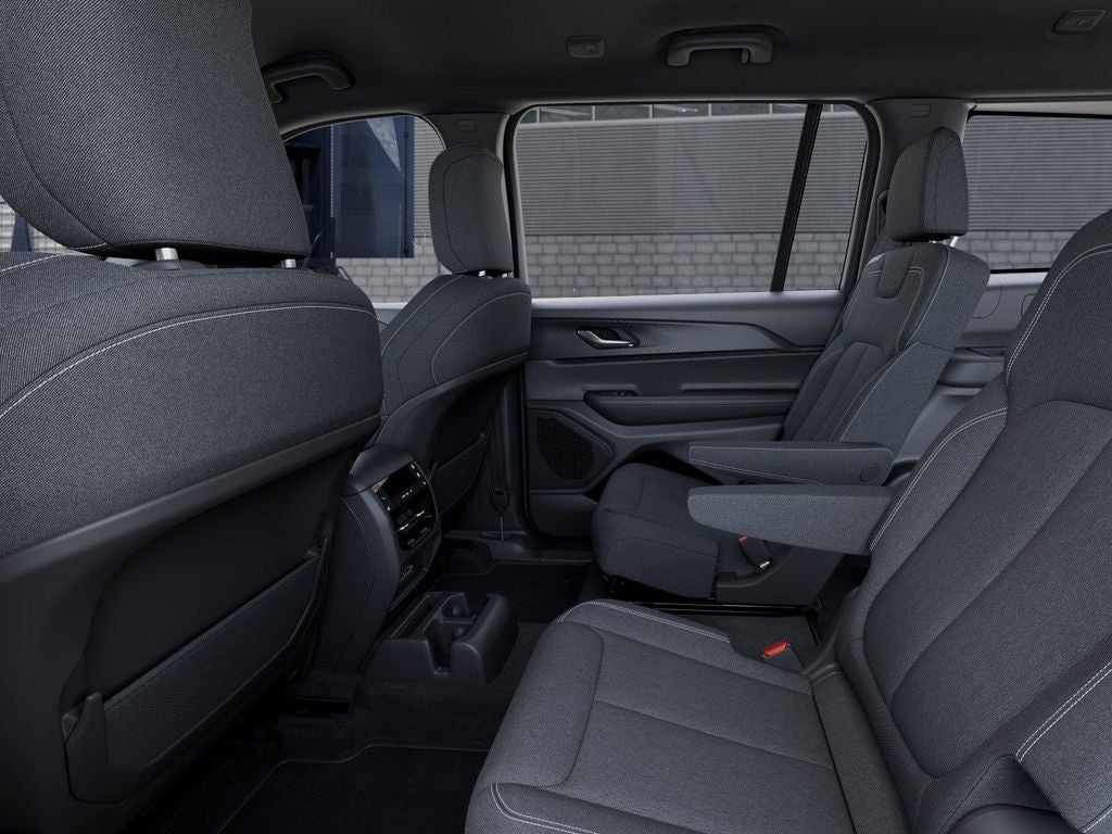 2026 Jeep Grand Cherokee GRAND CHEROKEE L LAREDO X 4X2