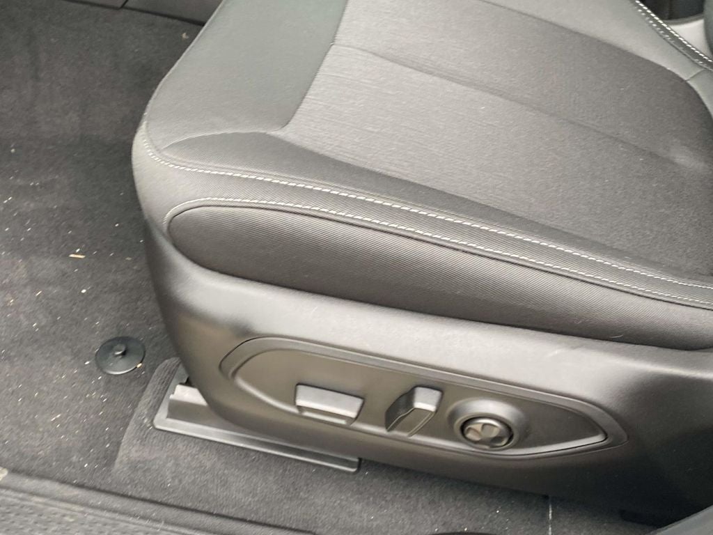 2026 Jeep Grand Cherokee GRAND CHEROKEE L LAREDO X 4X2